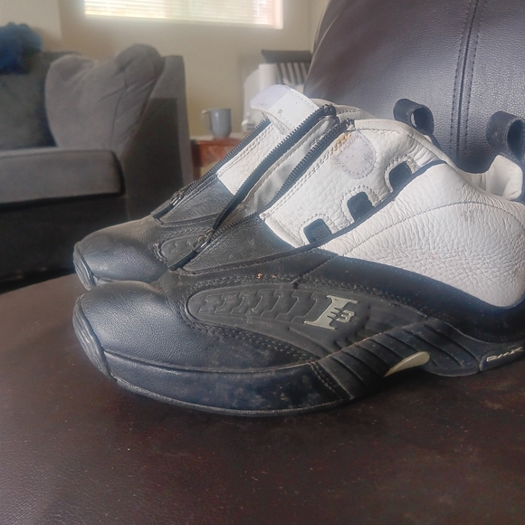 Reebok Answer IV - Picture 3 of 4